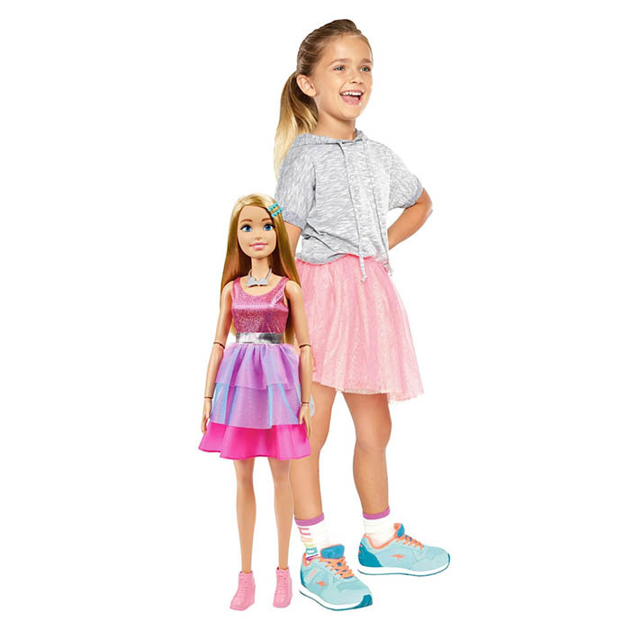 Barbie Большая Кукла HJY02